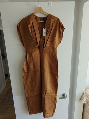Banana Republic Rust Brown V-Neck Linen Midi Dress